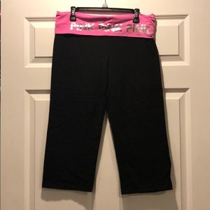 PINK Victoria’s Secret Yoga Wide Leg Capri